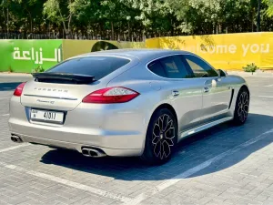 2012 Porsche Panamera