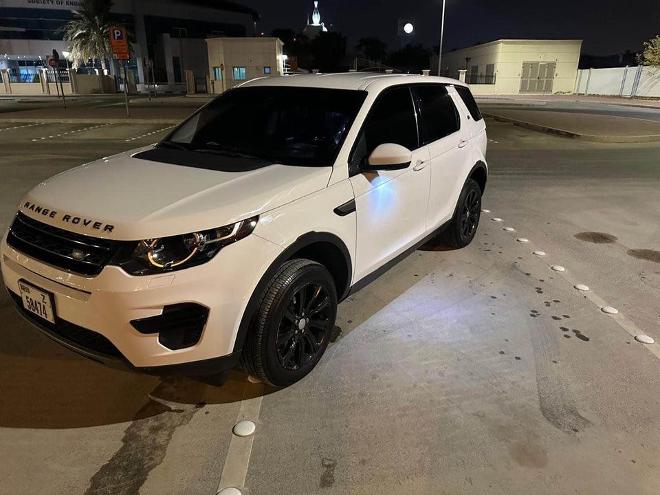 2017 Land Rover Discovery Sport in dubai