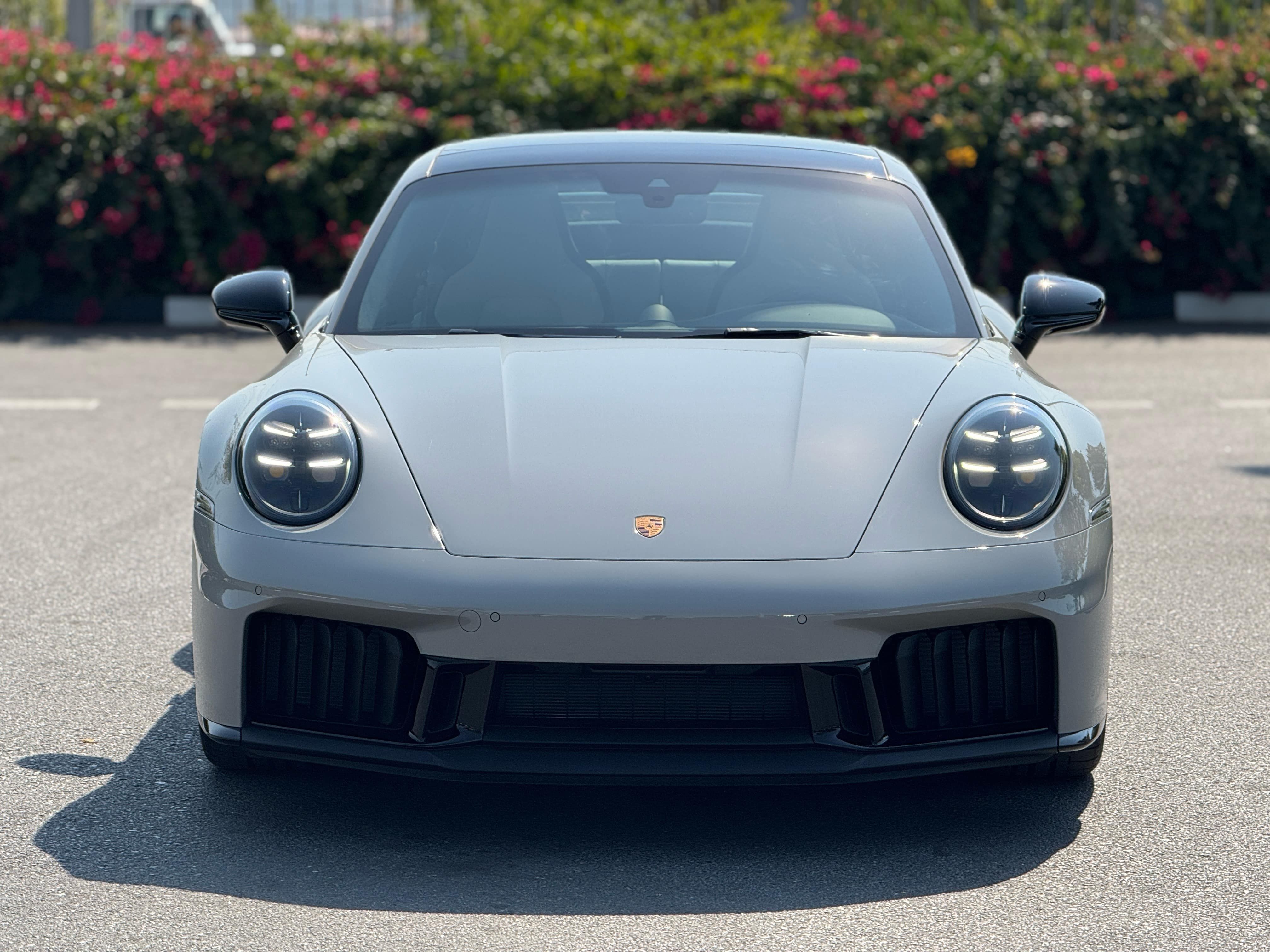 2025 Porsche 911 Carrera