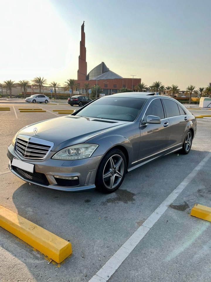 2010 Mercedes-Benz S-Class