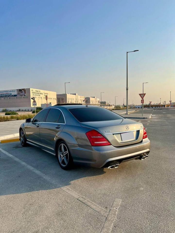 2010 Mercedes-Benz S-Class