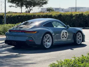 2024 بورش 911 كاريرا