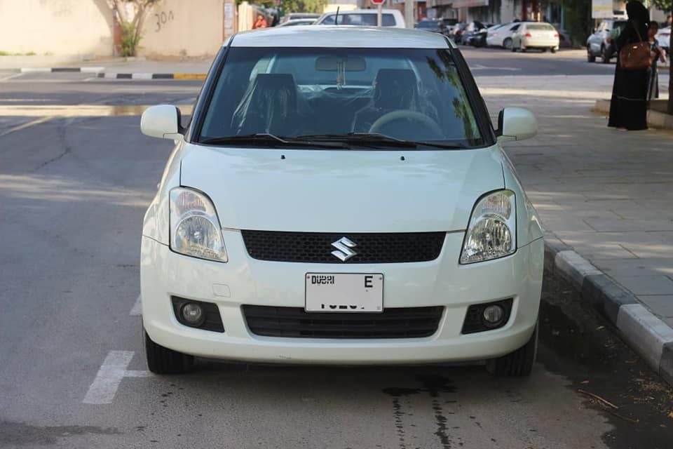 2011 Suzuki Swift in dubai