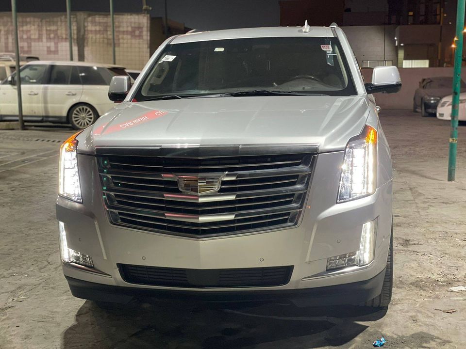 2016 Cadillac Escalade in dubai