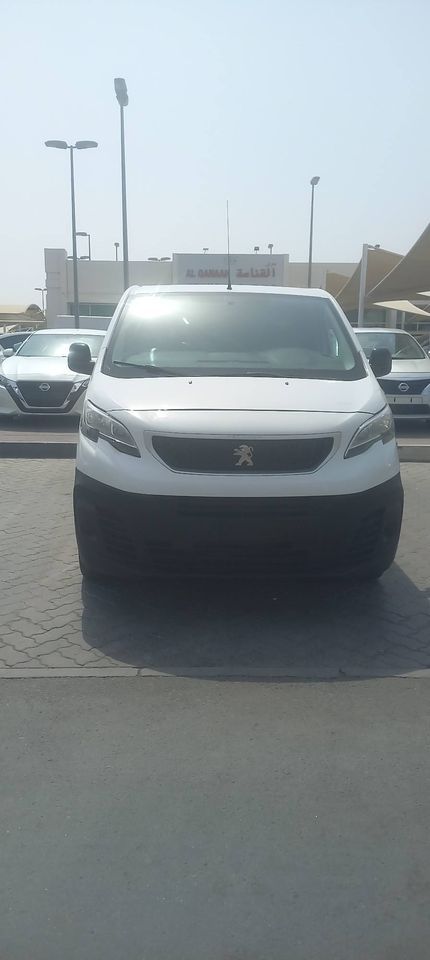 2020 Peugeot Expert in dubai