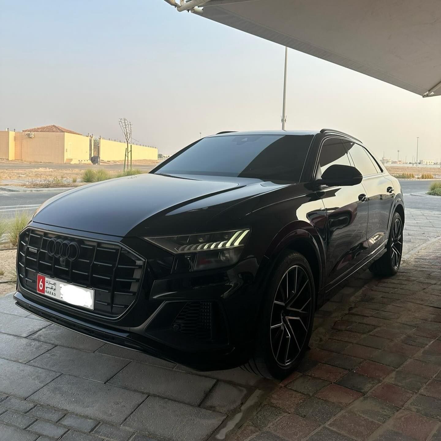 2020 Audi Q8 S-line black edition