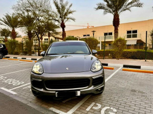 2016 Porsche Cayenne in dubai