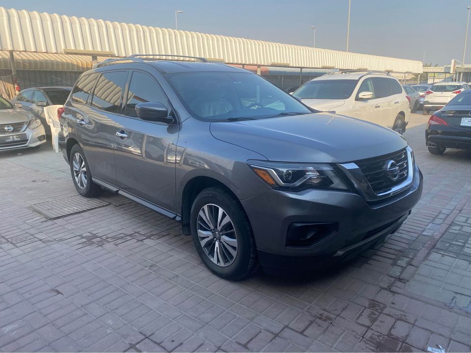 2020 Nissan Pathfinder in dubai