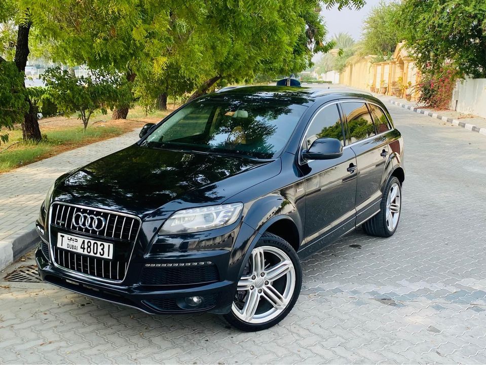 2013 Audi Q7 in dubai