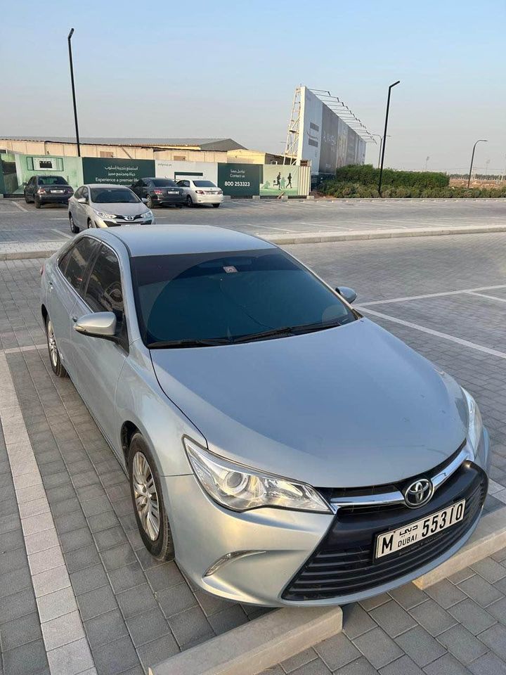 2016 Toyota Camry in dubai