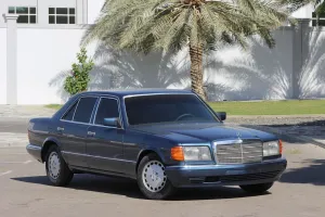 1991 Mercedes-Benz 300 in dubai