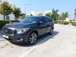 2013 Infiniti JX35 in dubai