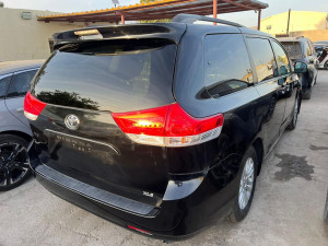 2014 Toyota Sienna