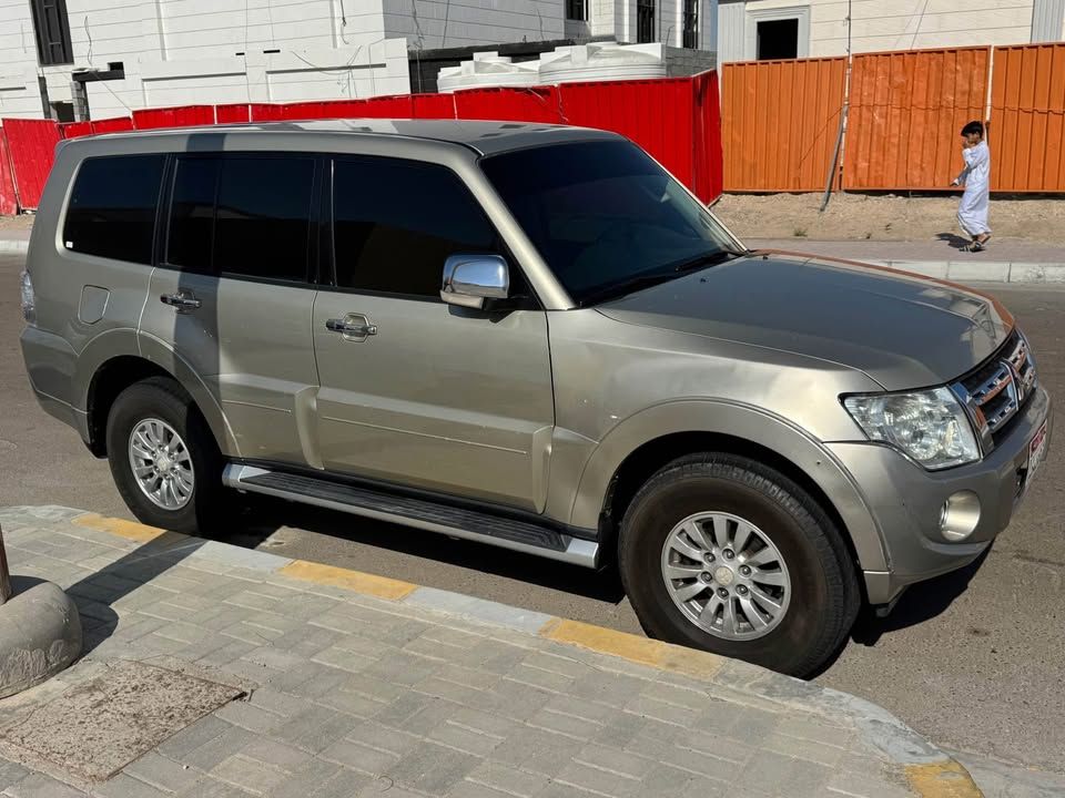 2013 Mitsubishi Pajero