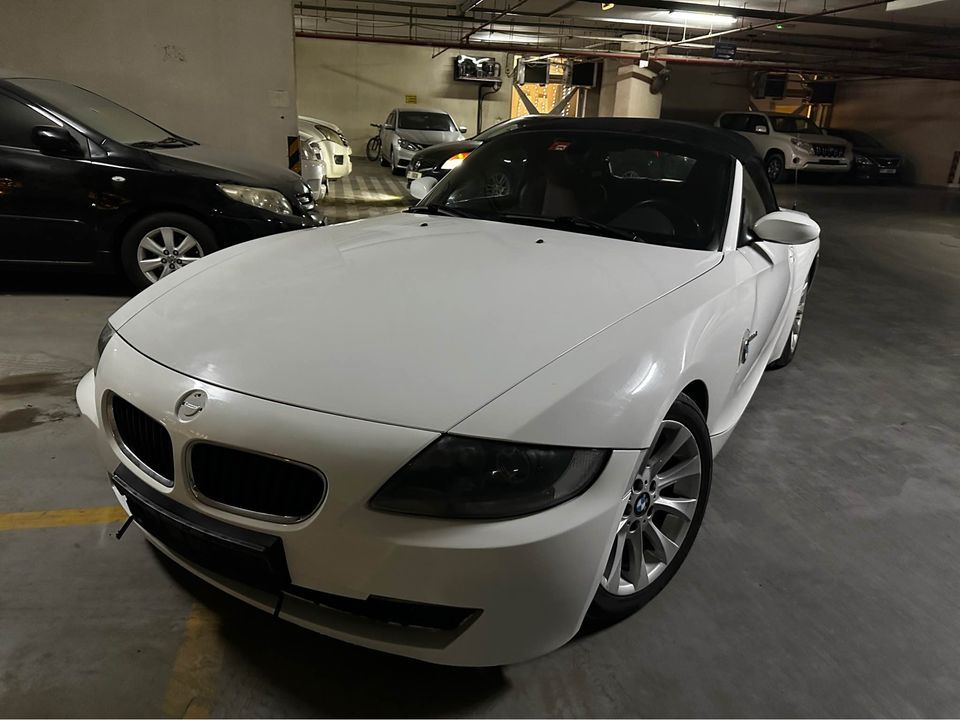 2008 bmw z4 kms well maintained