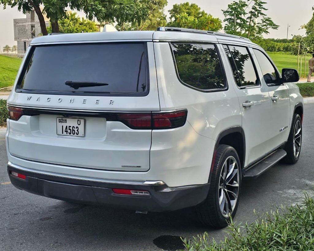 2022 Jeep Wagoneer