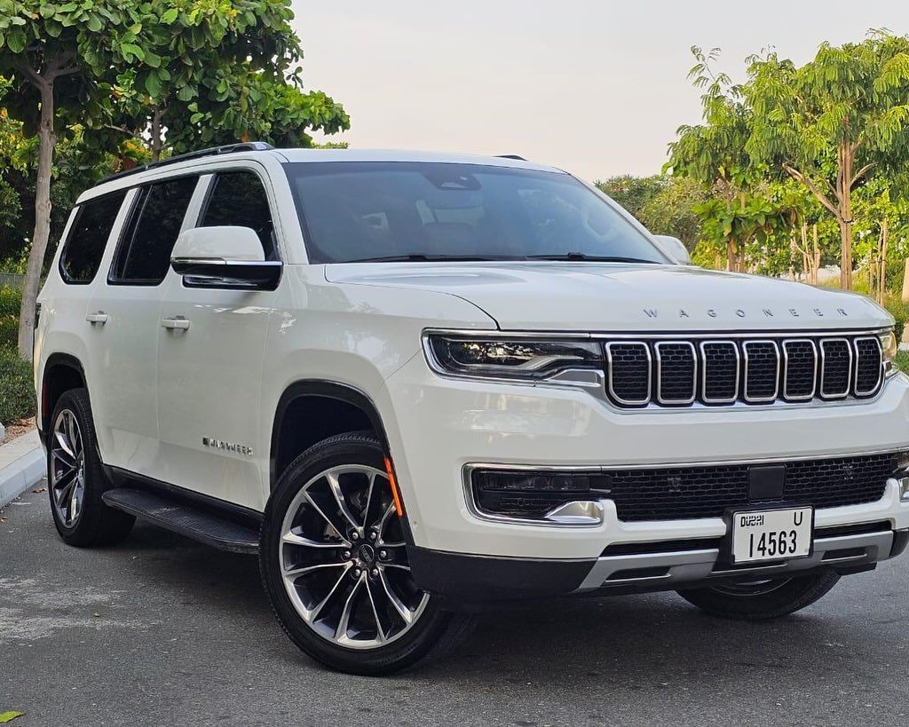 2022 Jeep Wagoneer