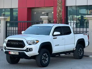 2017 Toyota Tundra in dubai