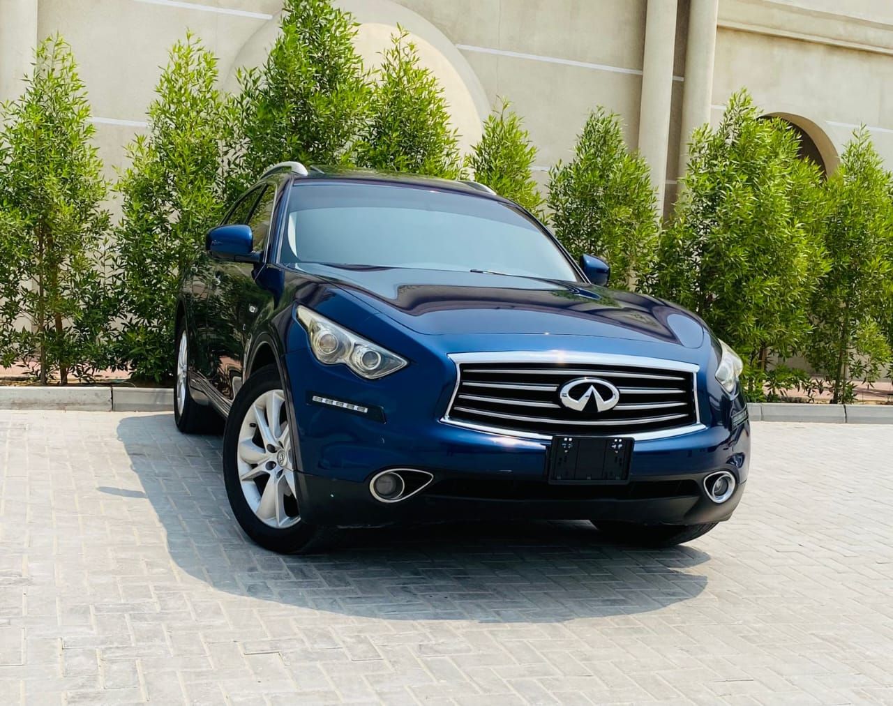 2014 Infiniti QX70 in dubai