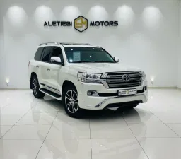 2016 Toyota Land Cruiser in dubai