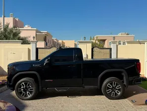 2023 GMC Sierra