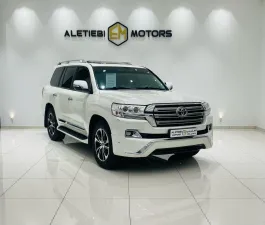 2016 Toyota Land Cruiser