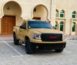 2008 GMC Sierra in dubai