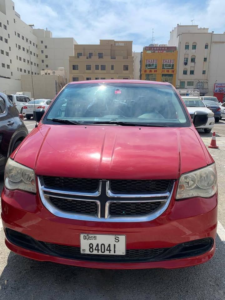 2016 Dodge Grand Caravan in dubai