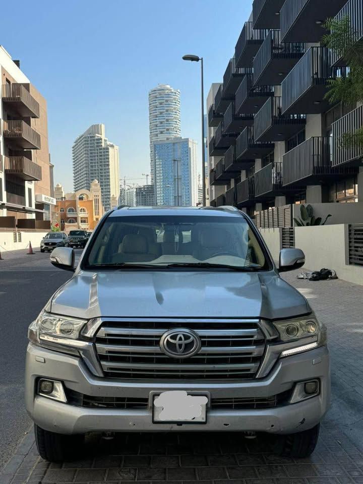 2016 Toyota Land Cruiser in dubai