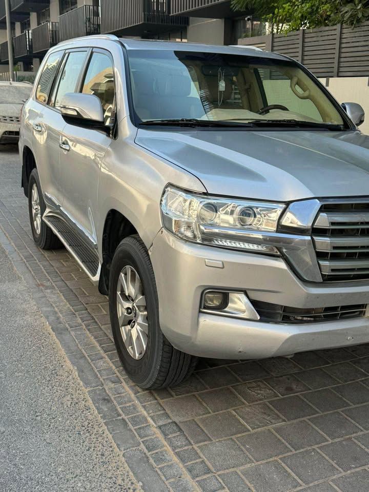 2016 Toyota Land Cruiser