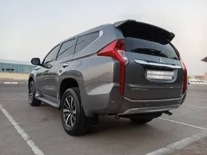 2017 Mitsubishi Montero