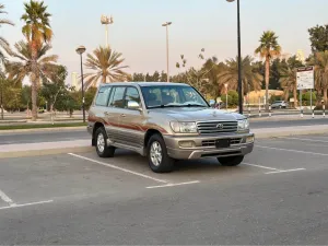 2004 Toyota Land Cruiser in dubai