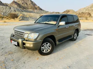 2004 Lexus LX 470