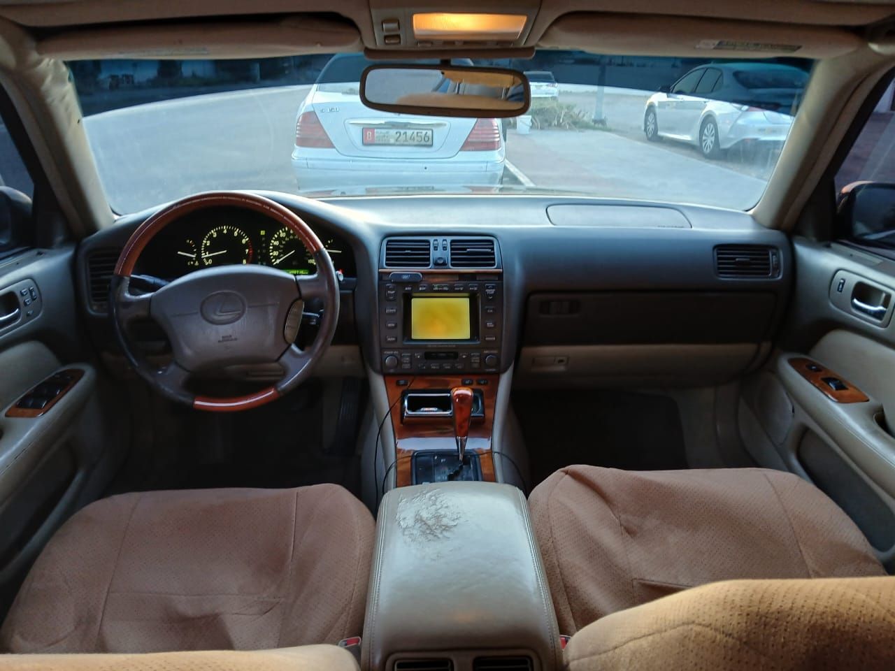 2000 Lexus LS 400