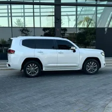 2022 Toyota Land Cruiser