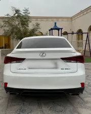 2017 Lexus IS