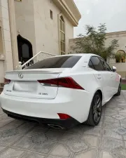 2017 Lexus IS