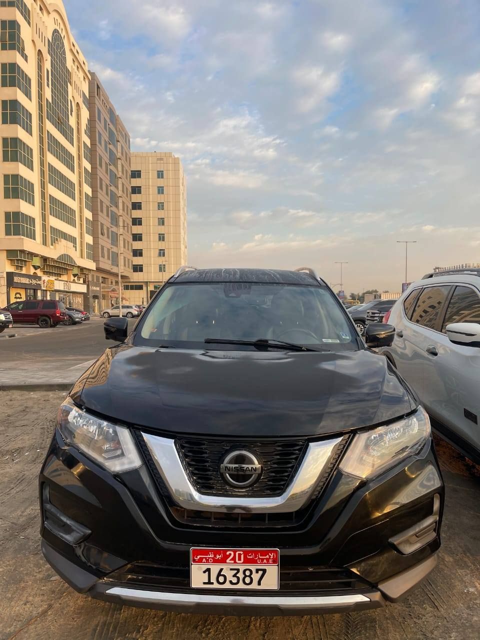 2018 نيسان روج in dubai