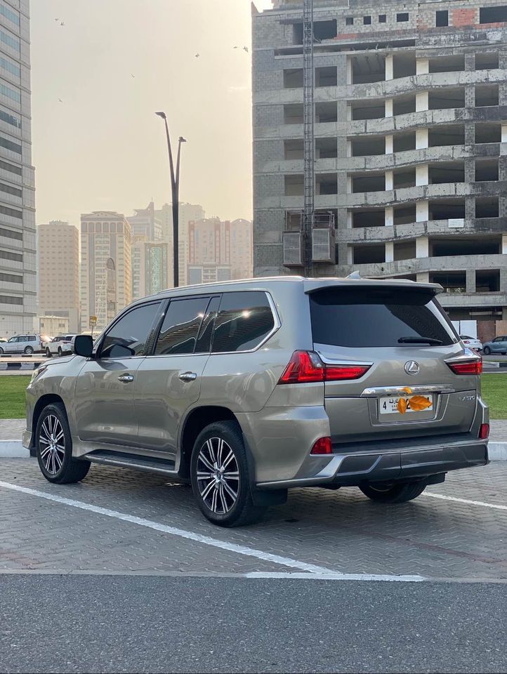 2021 Lexus LX 570