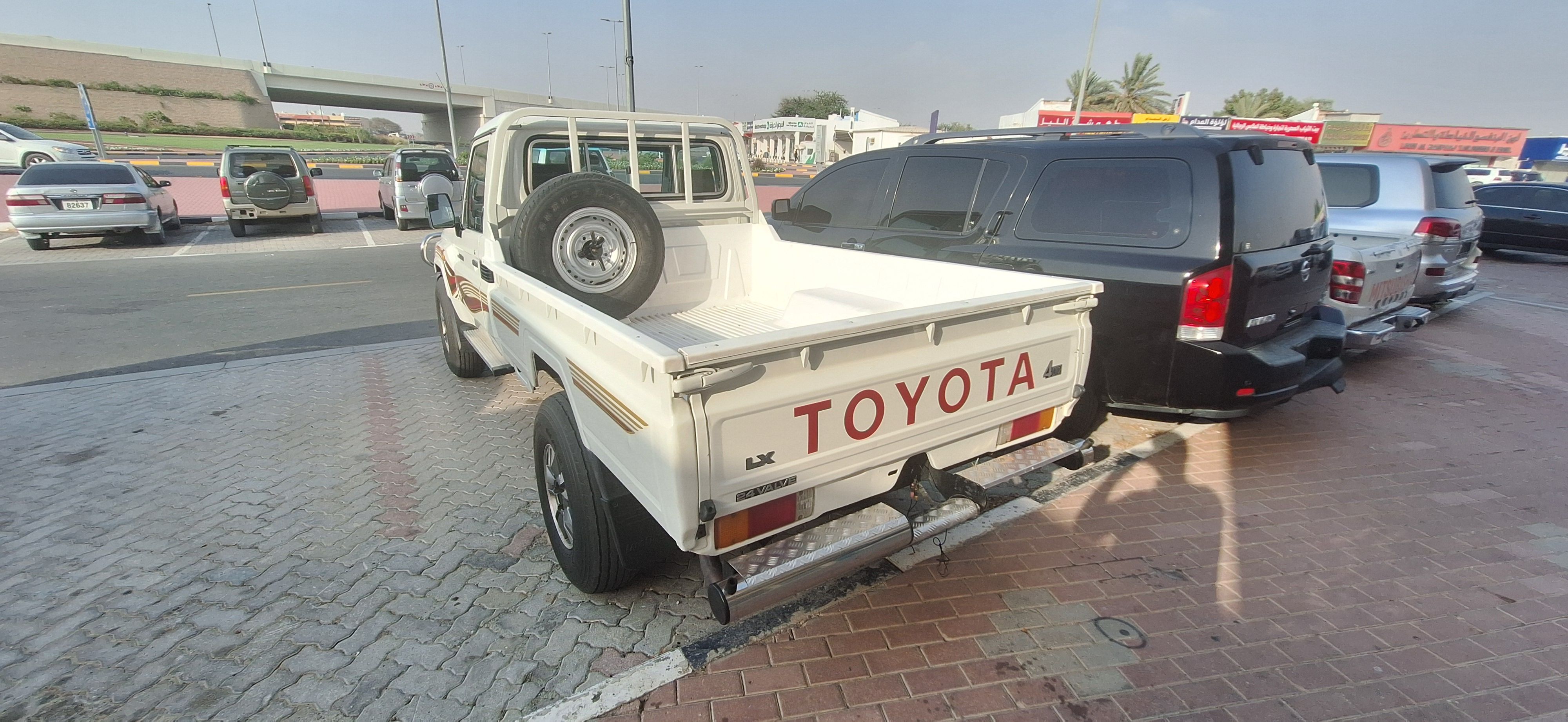 2012 Toyota Land Cruiser Pickup