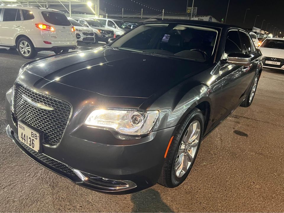 2016 Chrysler 300 in dubai