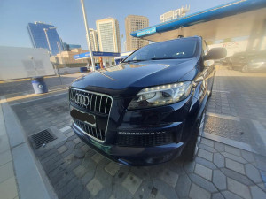 2013 Audi Q7 in dubai