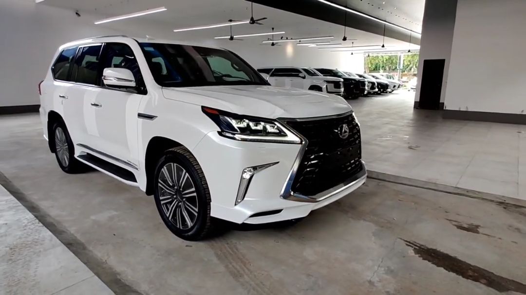 2021 Lexus LX 570 in dubai