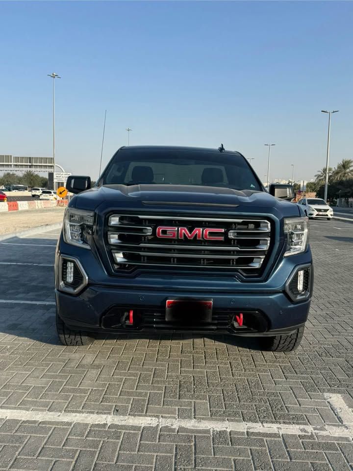 2020 GMC Sierra in dubai