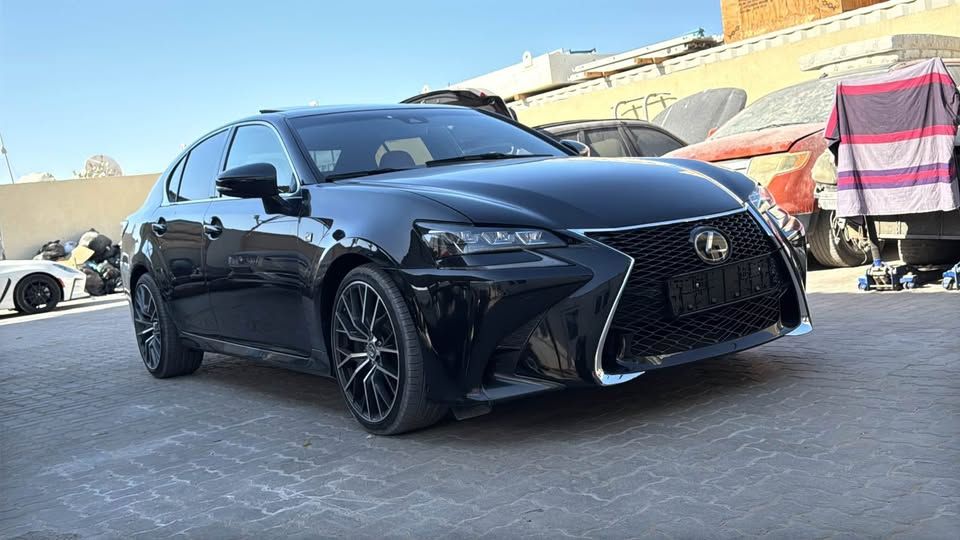 2018 Lexus GS in dubai