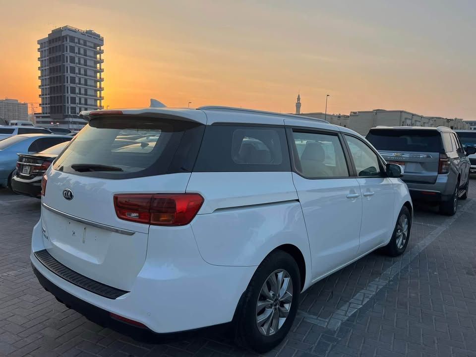 2019 Kia Carnival