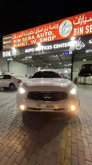 2010 Infiniti FX35 in dubai