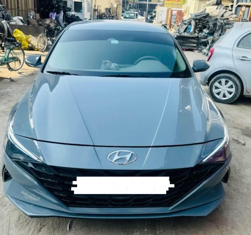 2022 Hyundai Elentra in dubai