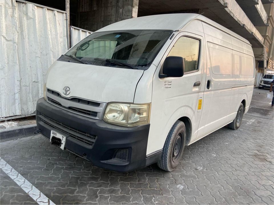 2013 Toyota Hilux in dubai