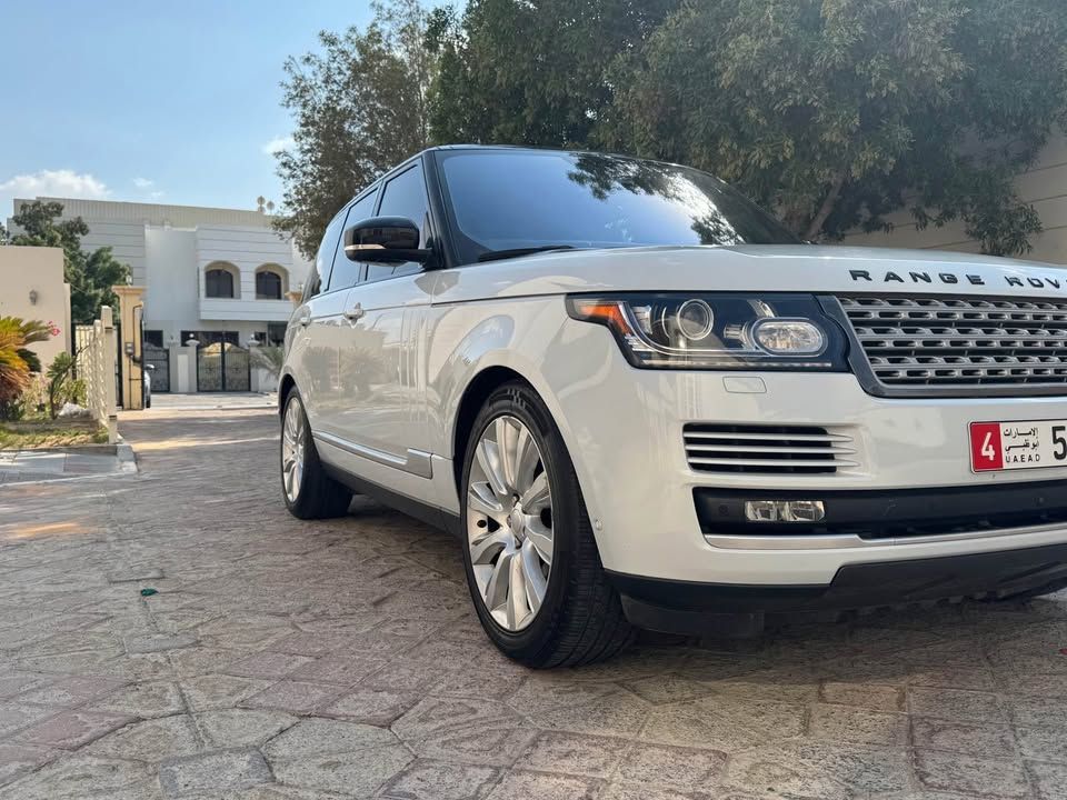 2016 Land Rover Range Rover in dubai